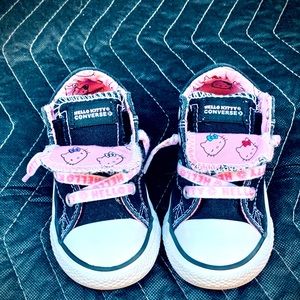 Hello Kitty Chucks